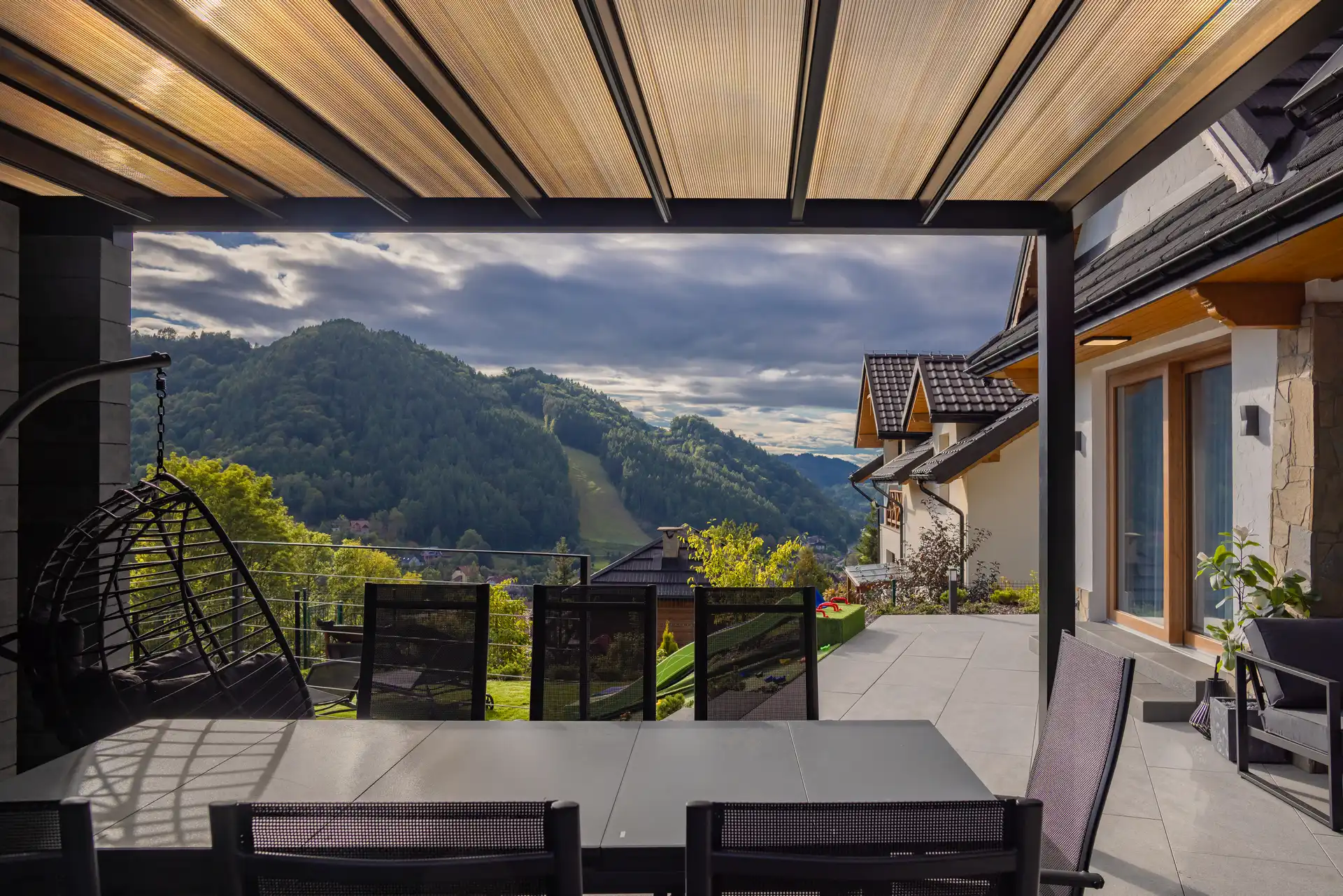 228 Apartamenty Górskie w Szczawnicy - ogród i otoczenie © Konrad Rogoziński